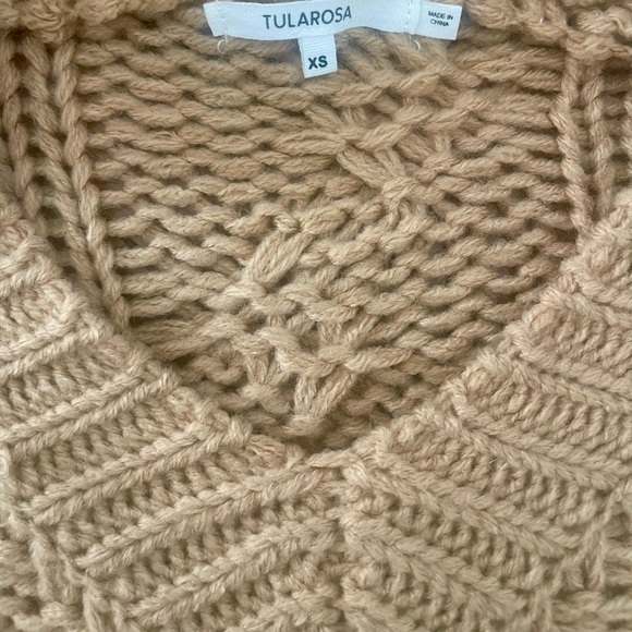 ✨✨ TULAROSA size XS tan sweater✨✨ - Picture 5 of 5